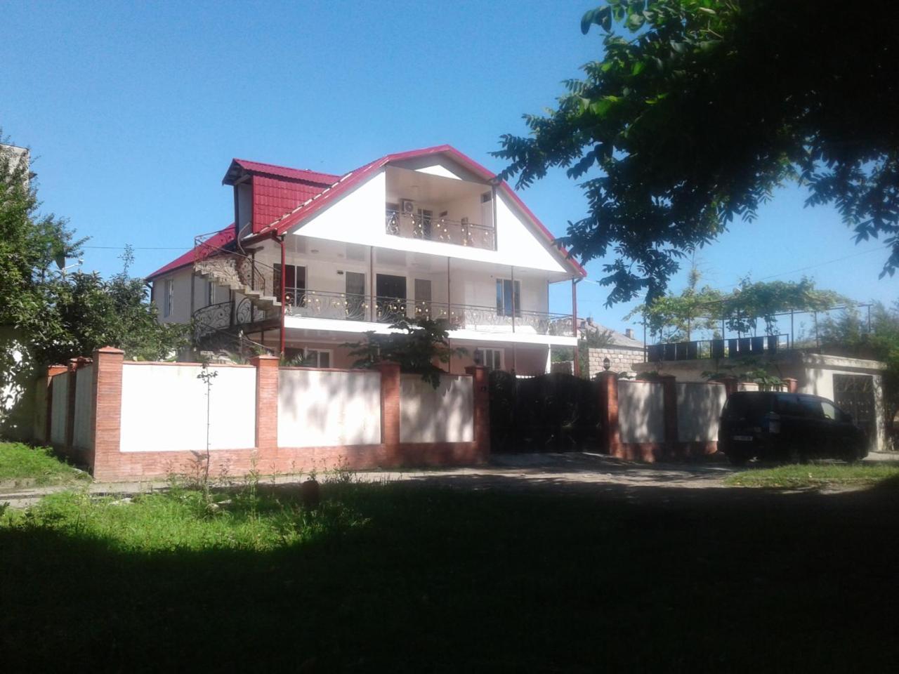Irina Hotel Tskaltubo Exterior photo