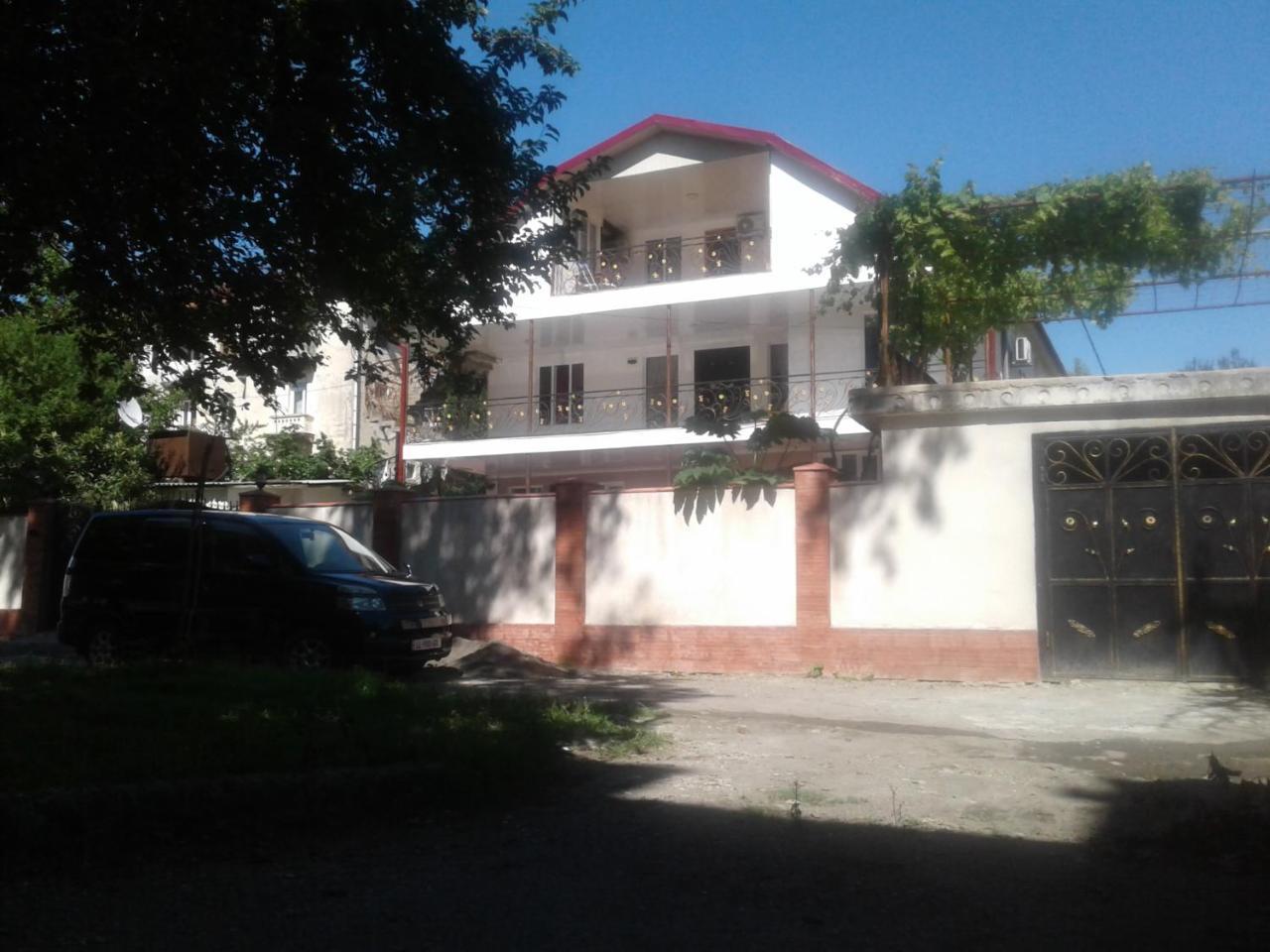 Irina Hotel Tskaltubo Exterior photo